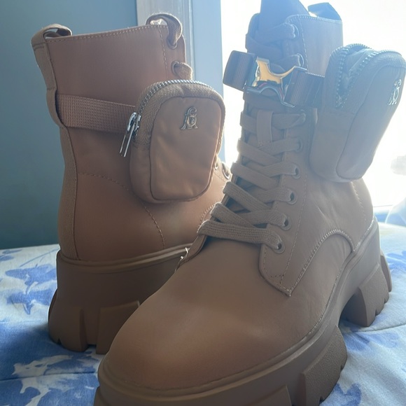 Steve Madden boots - Picture 2 of 5